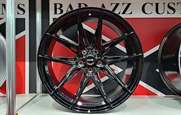LCP3 schwarz 9×20/10×20/11×20, 5×112/5×114.3/5×120 Preis pro Stück: 549,99€/649,00€/749,00€ 2