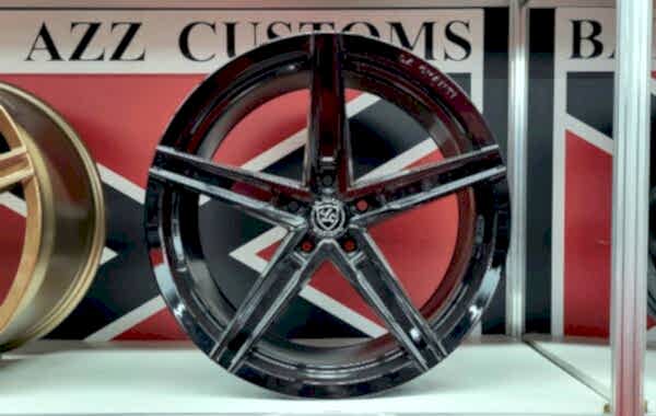 LCP8 schwarz 9×20/10×20/10.5×20/11×20, 5×112/5×114.3/5×115/5×120 Preis pro Stück: 549,99€/649,00€/649,00€/749,00€ 2